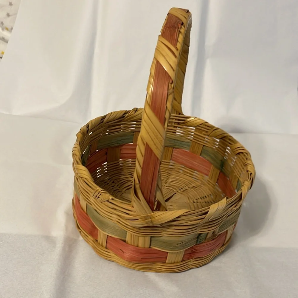 🐇 Easter Basket~ Mini Size~ EUC~Perfect Size for Toddlers~🐇